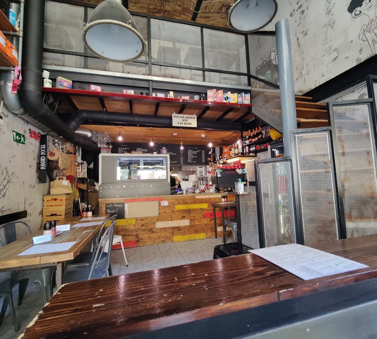 London Coffee Society specialty coffee shop in Budapest - photo 6