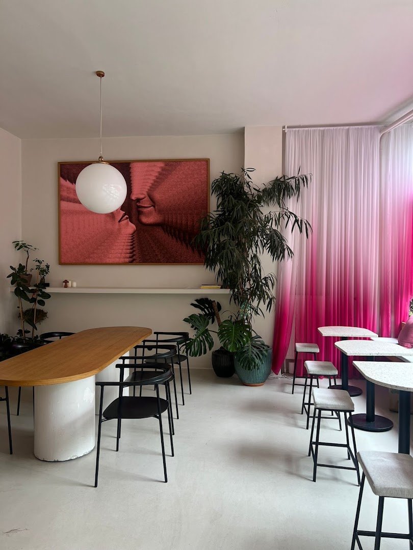Interior of Cała w Mące, specialty coffee shop in Warsaw