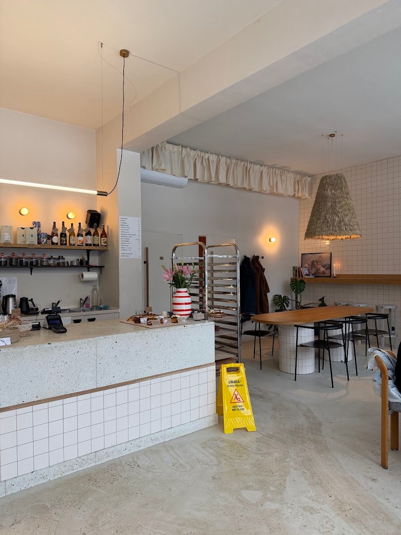 Interior of Cała w Mące, specialty coffee shop in Warsaw