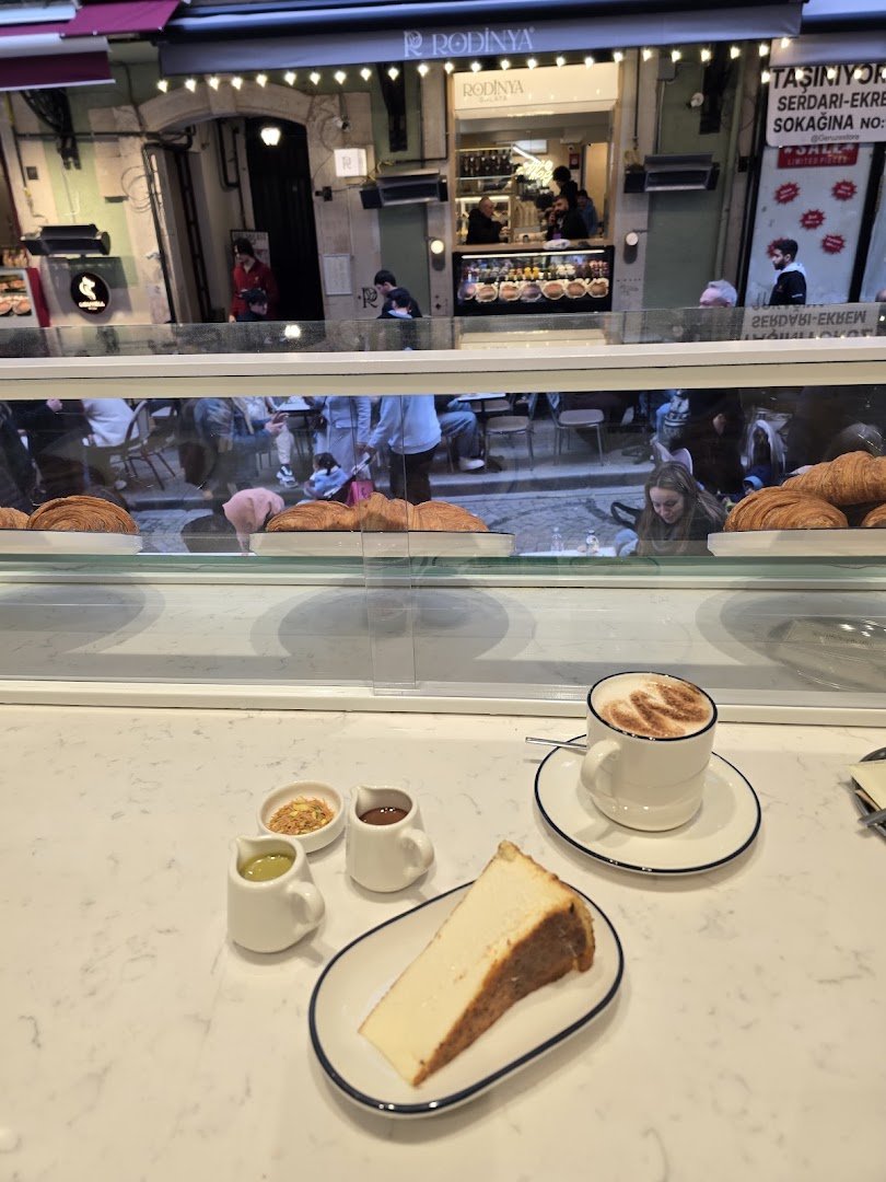 VAA Coffee Galata specialty coffee shop in Istanbul - photo 6