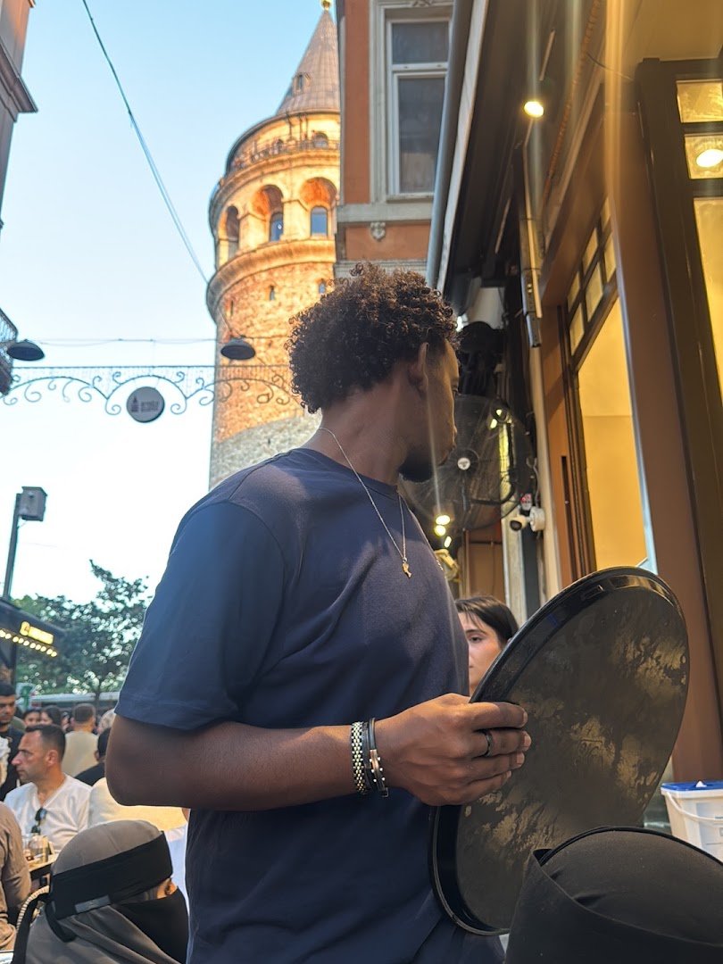 VAA Coffee Galata specialty coffee shop in Istanbul - photo 9