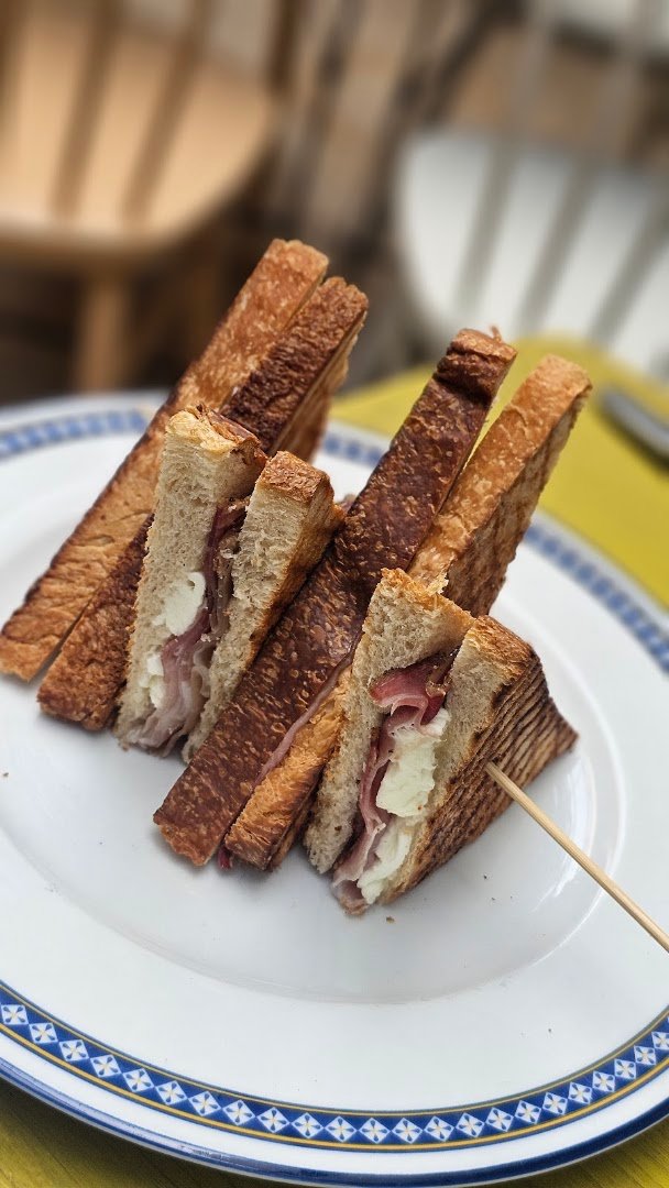 Food at Hettaro Marconi bottega e mescite, specialty coffee shop in Rome