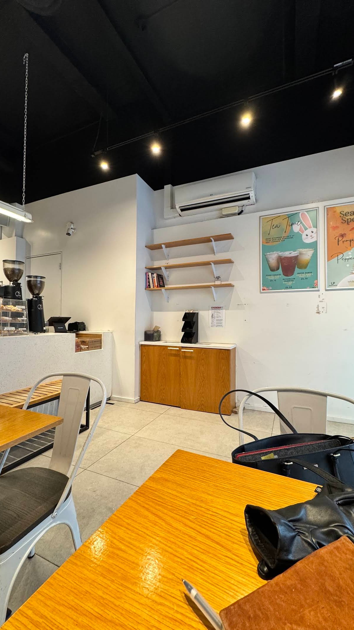 Fillup Coffee specialty coffee shop in New York - photo 3