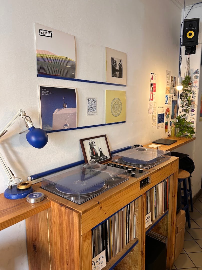 Interior of Clube Caffeine, specialty coffee shop in Lisbon