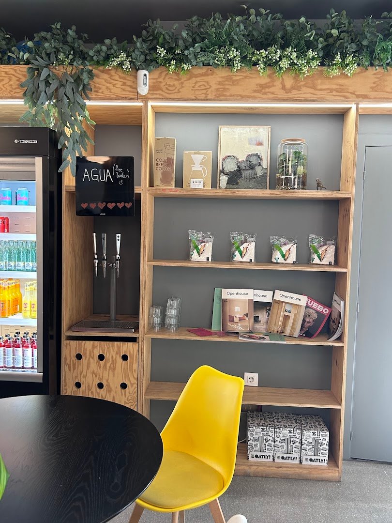 Bari Coffee specialty coffee shop in Barcelona - photo 7