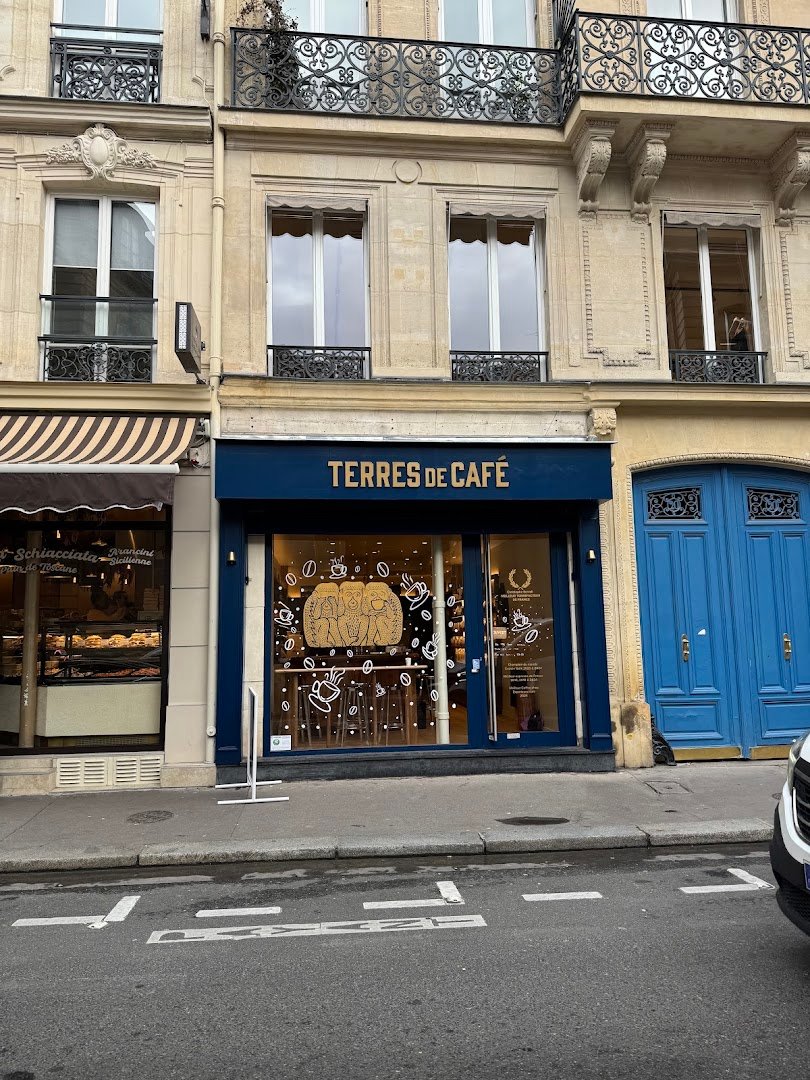 Terre de Cafe specialty coffee shop in Paris - photo 4