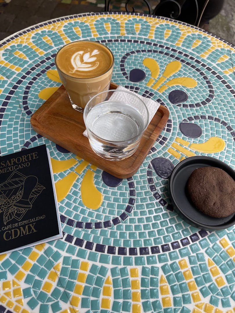 Coffee at Barra de Café Esencial, specialty coffee shop in Mexico City