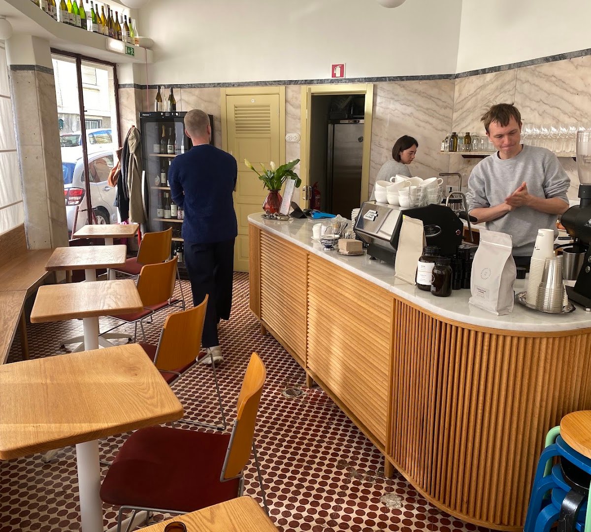 Interior of Tact, specialty coffee shop in Lisbon