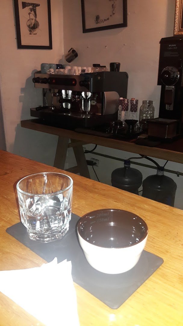 Interior of Pólvora Café, specialty coffee shop in Mexico City