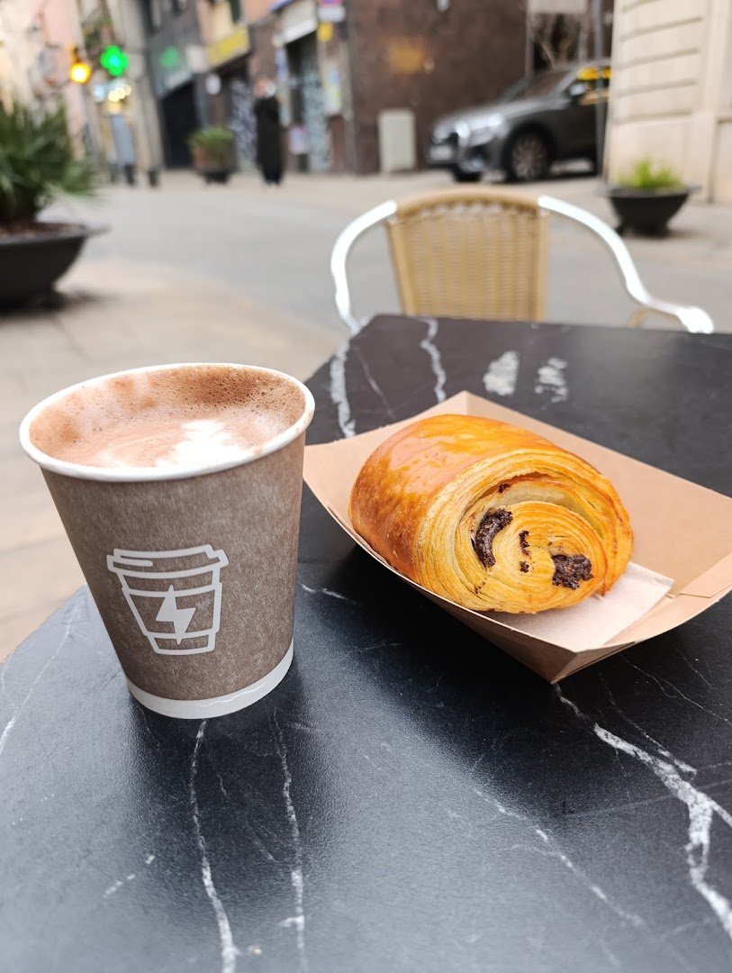 Syra Coffee | Cafeteria Sarrià specialty coffee shop in Barcelona - photo 9