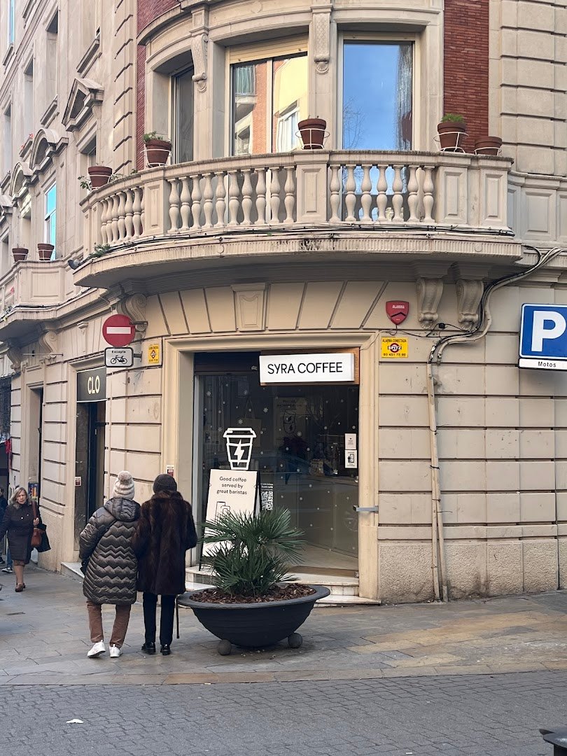 Syra Coffee | Cafeteria Sarrià specialty coffee shop in Barcelona - photo 10