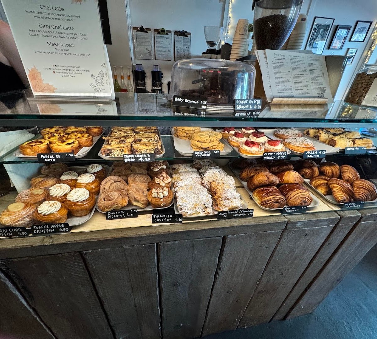 Two Pups specialty coffee shop in Dublin - photo 7