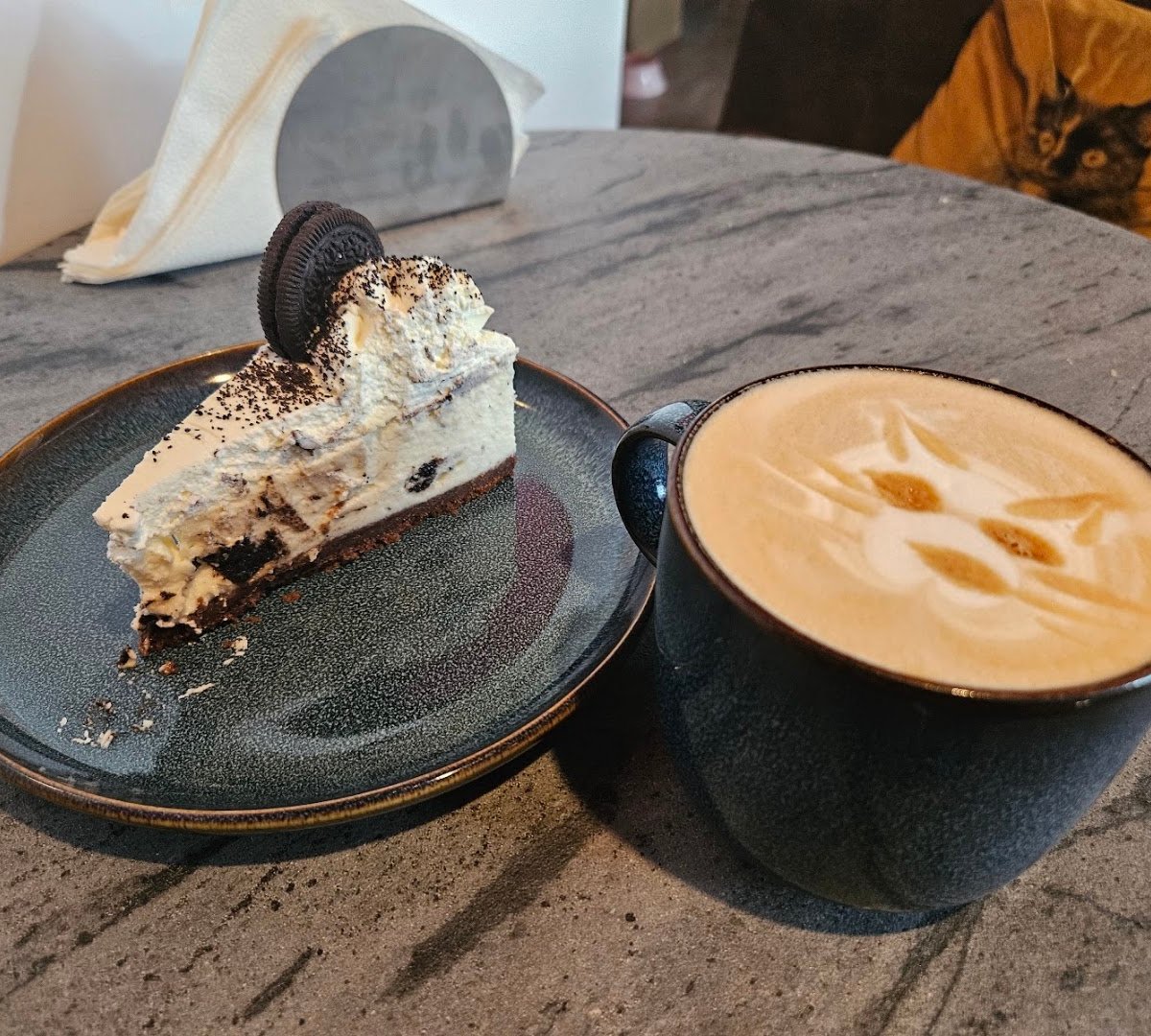 Coffee at Miau Cafe, specialty coffee shop in Warsaw