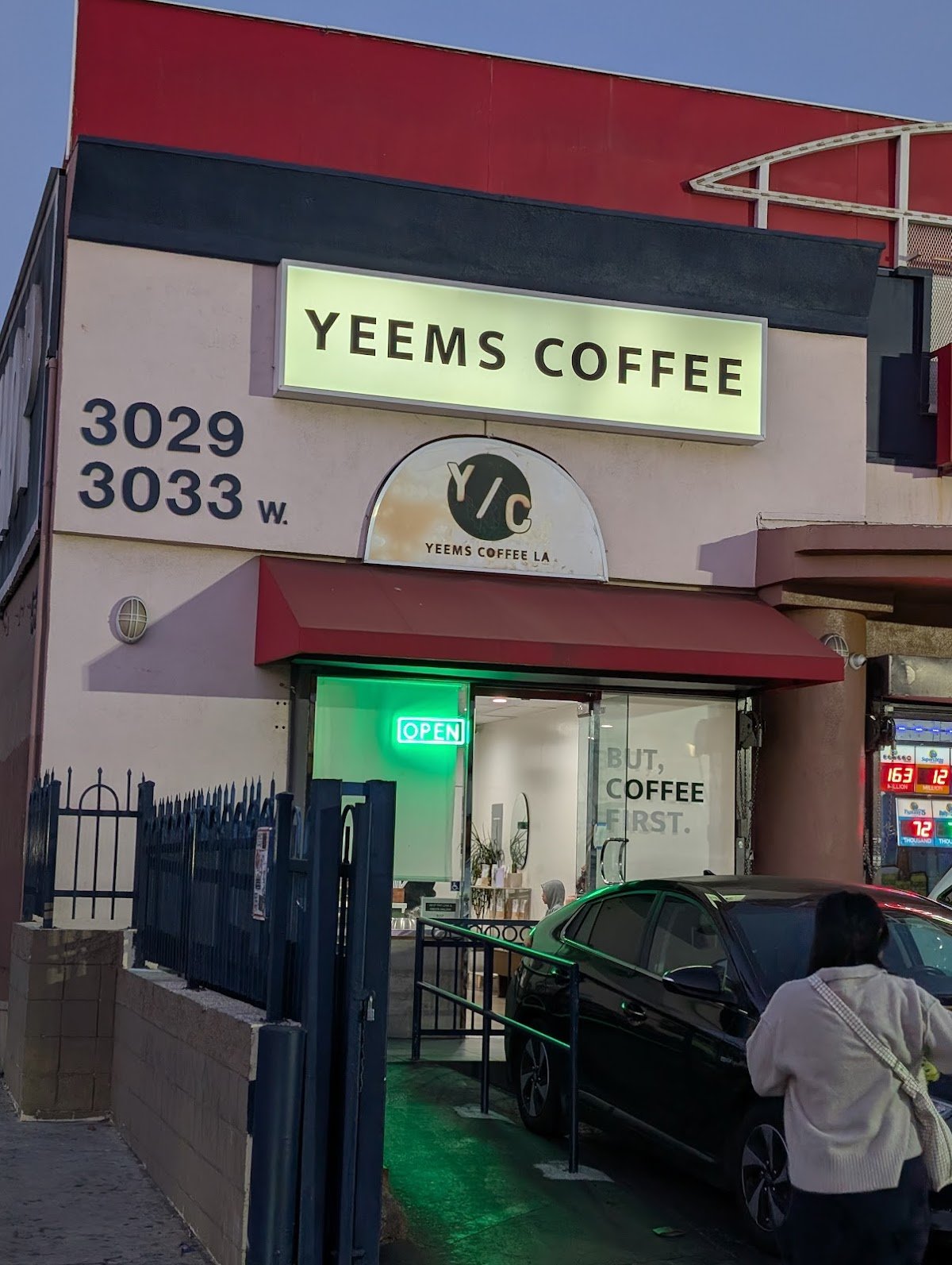 Yeems Coffee specialty coffee shop in Los Angeles - photo 4