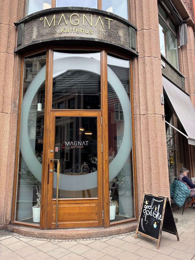 Storefront of Magnat Coffee House AS, specialty coffee shop in Oslo