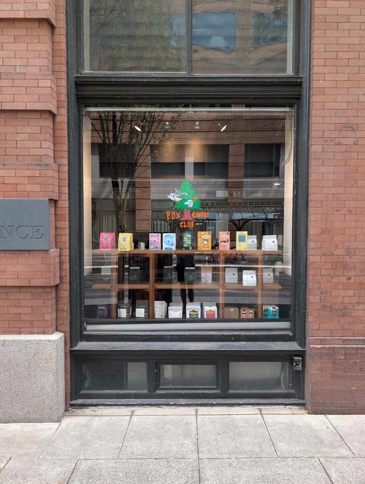 PDX Coffee Club specialty coffee shop in Portland - photo 2