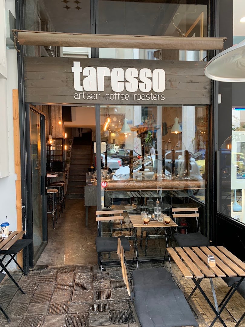 Storefront of Taresso, specialty coffee shop in Athens