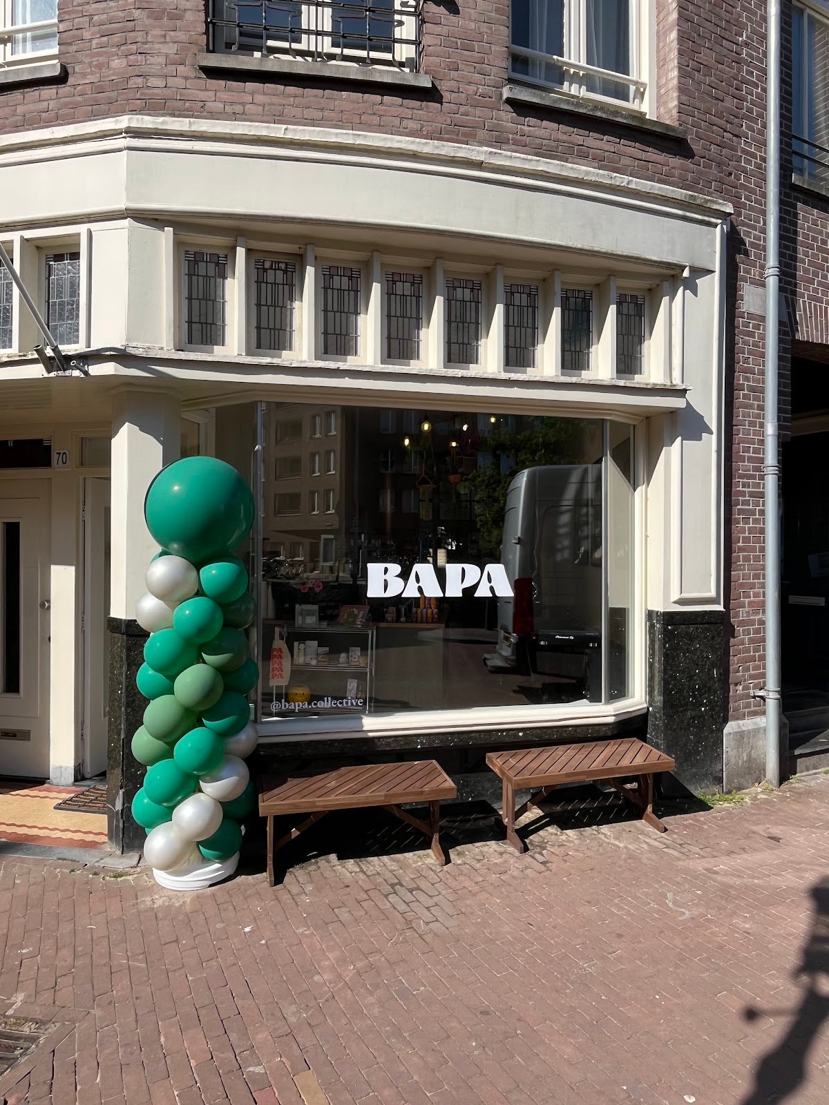 Bapa Collective specialty coffee shop in Amsterdam - photo 2