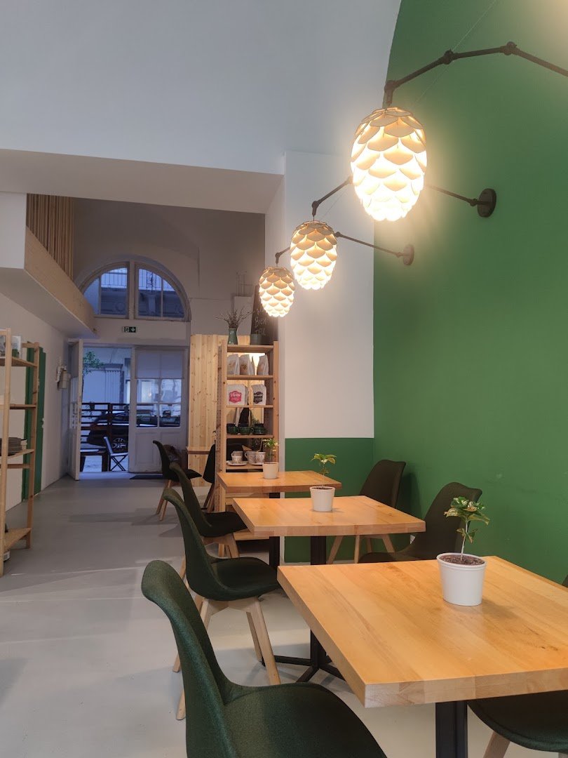 Pine - Coffee & More specialty coffee shop in Budapest - photo 13