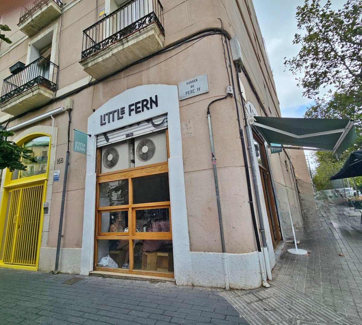 LITTLE FERN specialty coffee shop in Barcelona - photo 4