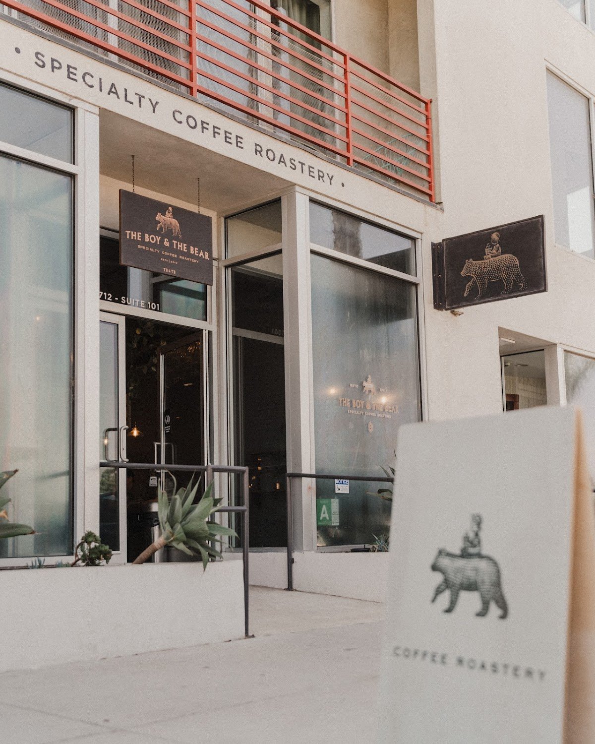 The Boy & The Bear - Coffee Roastery specialty coffee shop in Los Angeles - photo 5