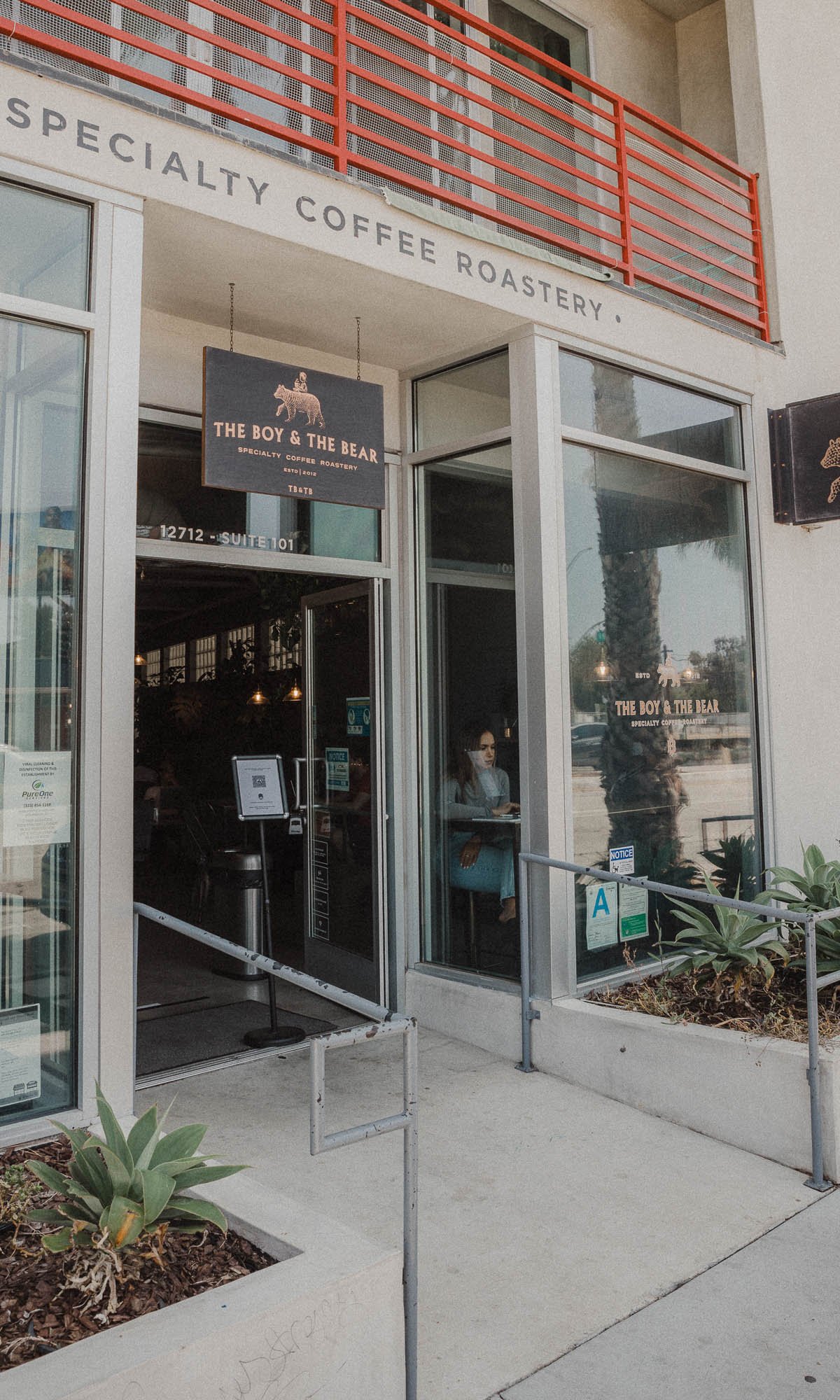 The Boy & The Bear - Coffee Roastery specialty coffee shop in Los Angeles - photo 9