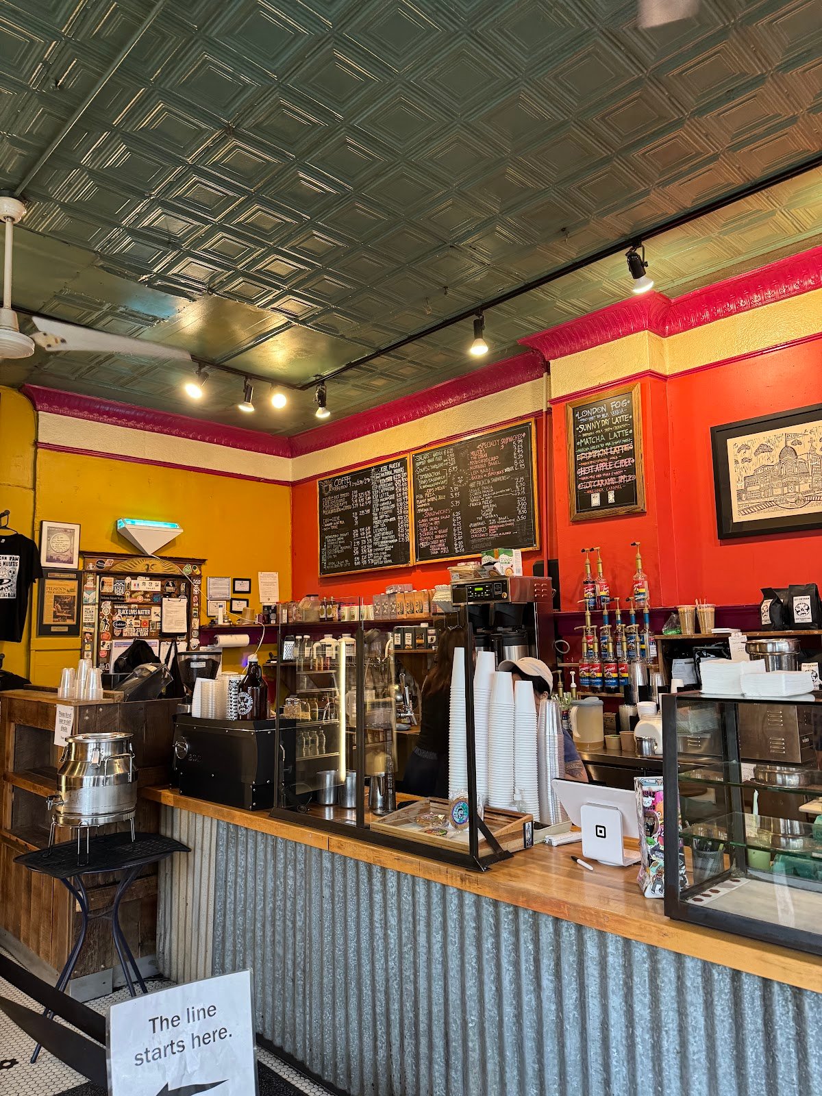 Cafe Jumping Bean specialty coffee shop in Chicago - photo 4