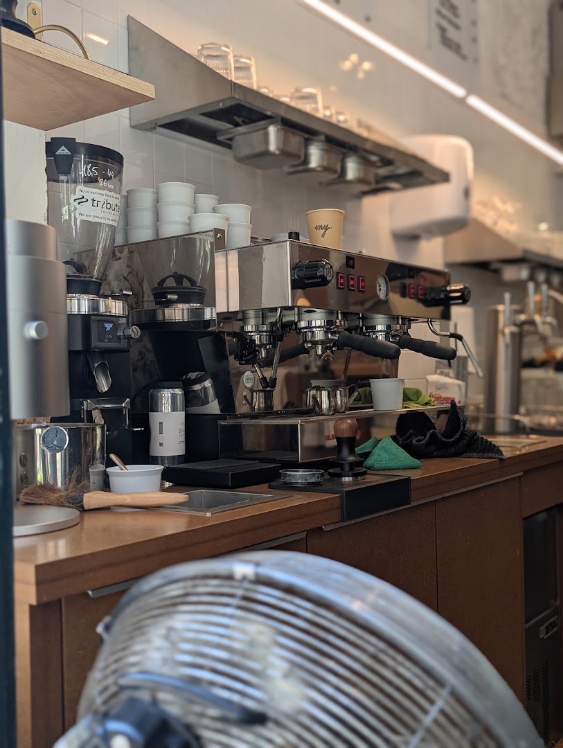 MY Fermentation specialty coffee shop in Paris - photo 4