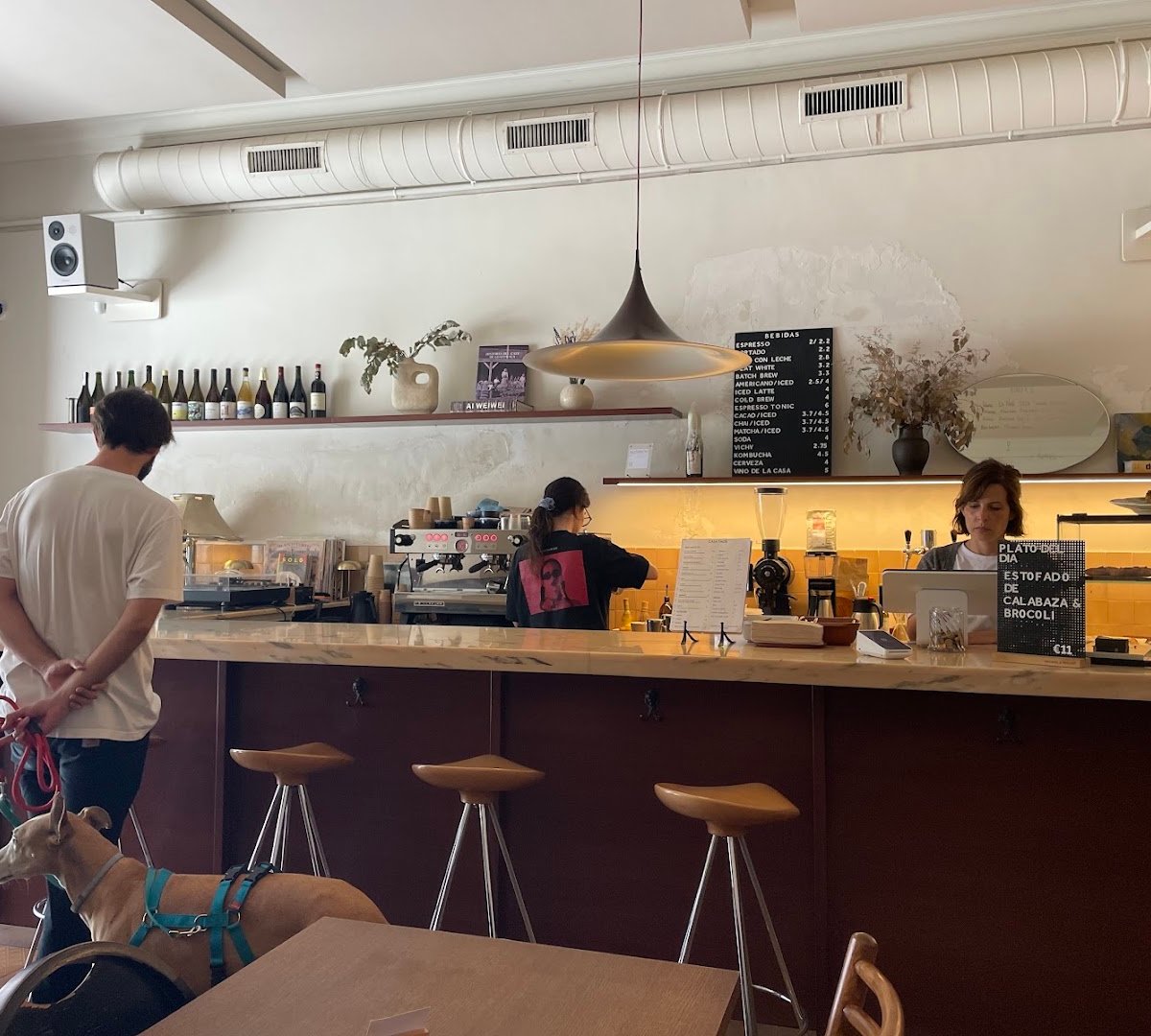 CASA TAOS specialty coffee shop in Barcelona - photo 3