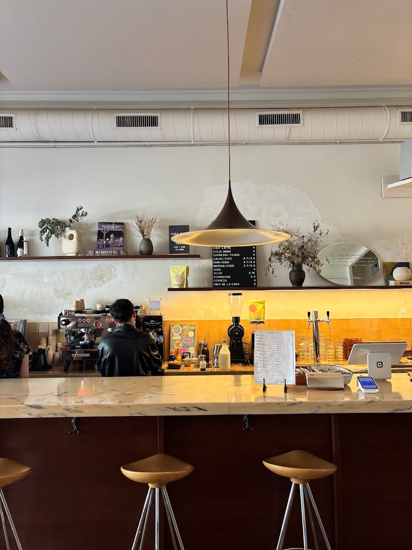 CASA TAOS specialty coffee shop in Barcelona - photo 4