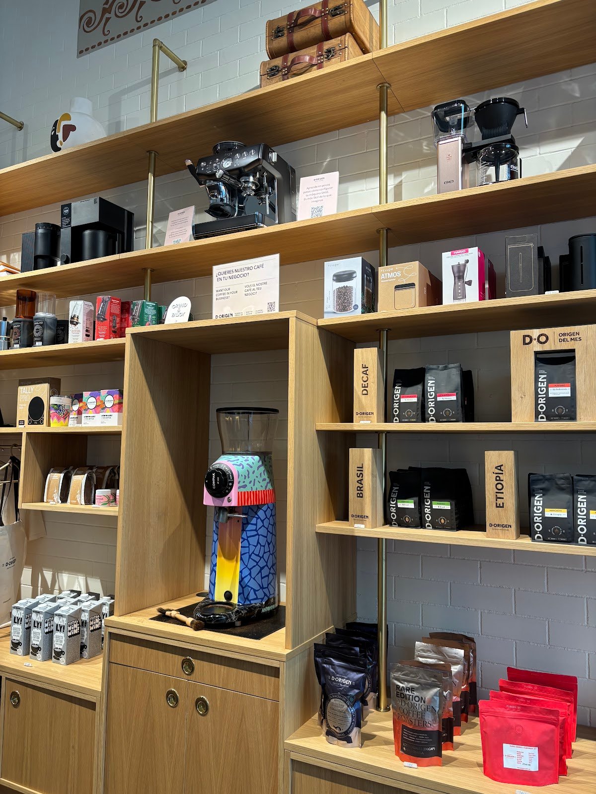 D Origen Coffee Roasters specialty coffee shop in Barcelona - photo 4