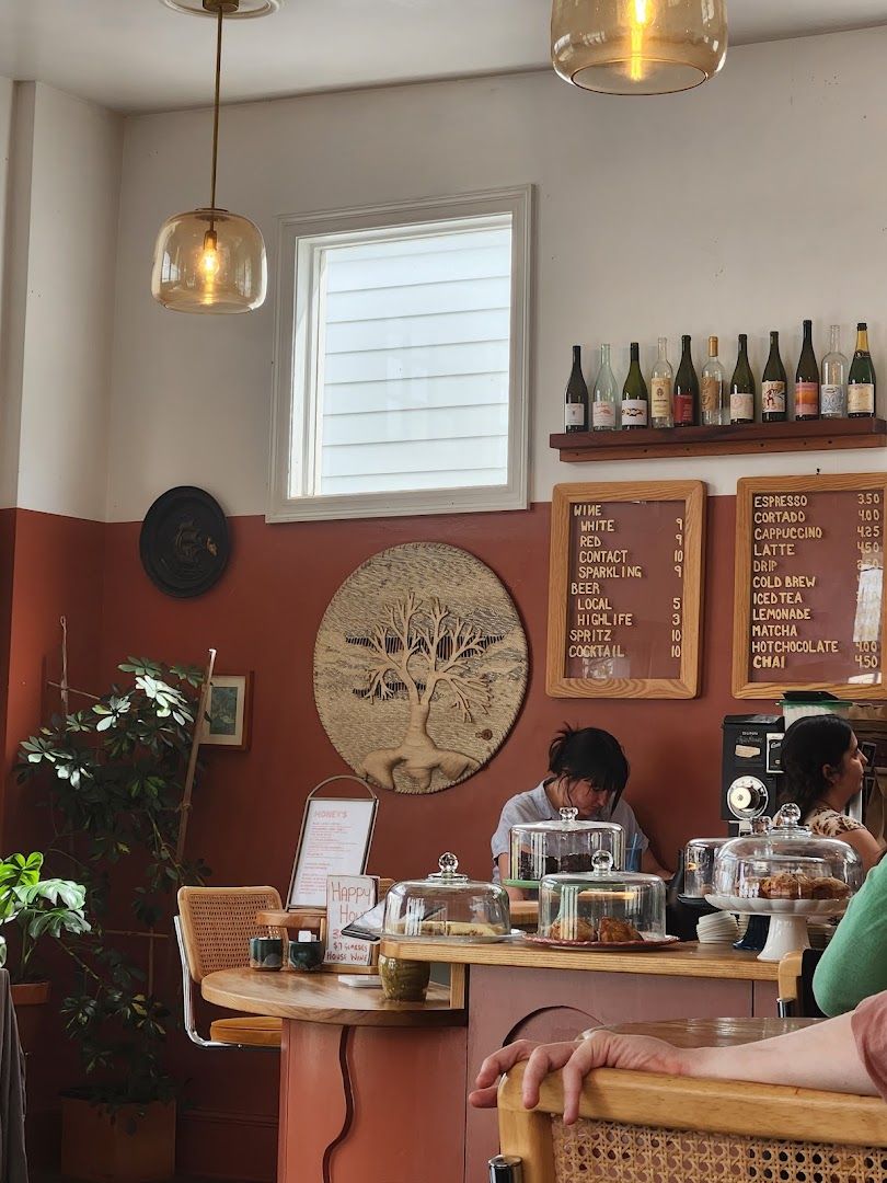 HONEY'S - Specialty Coffee in Marigny, New Orleans | BrewAtlas