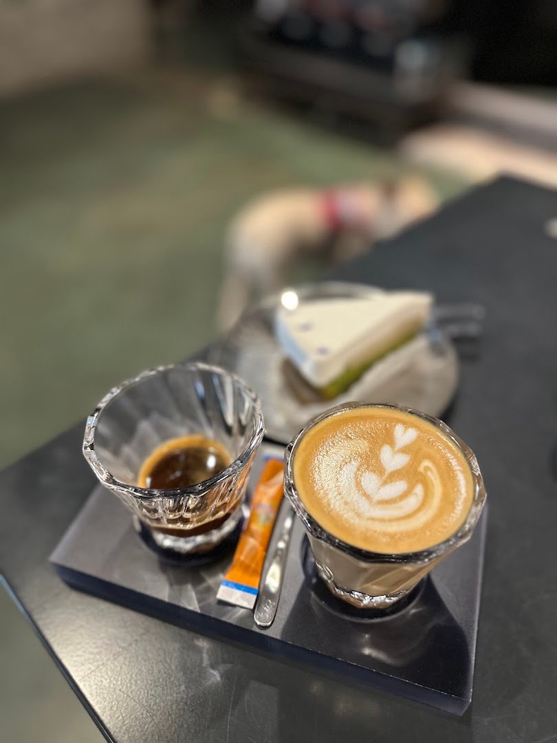 Coffee at BEAN BROTHERS Hapjeong, specialty coffee shop in Seoul