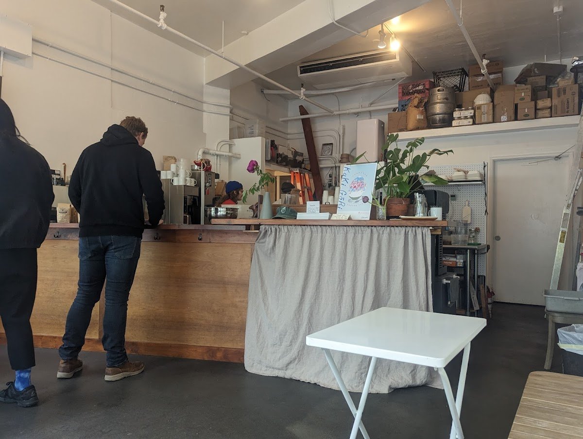 Courier Coffee specialty coffee shop in Portland - photo 4