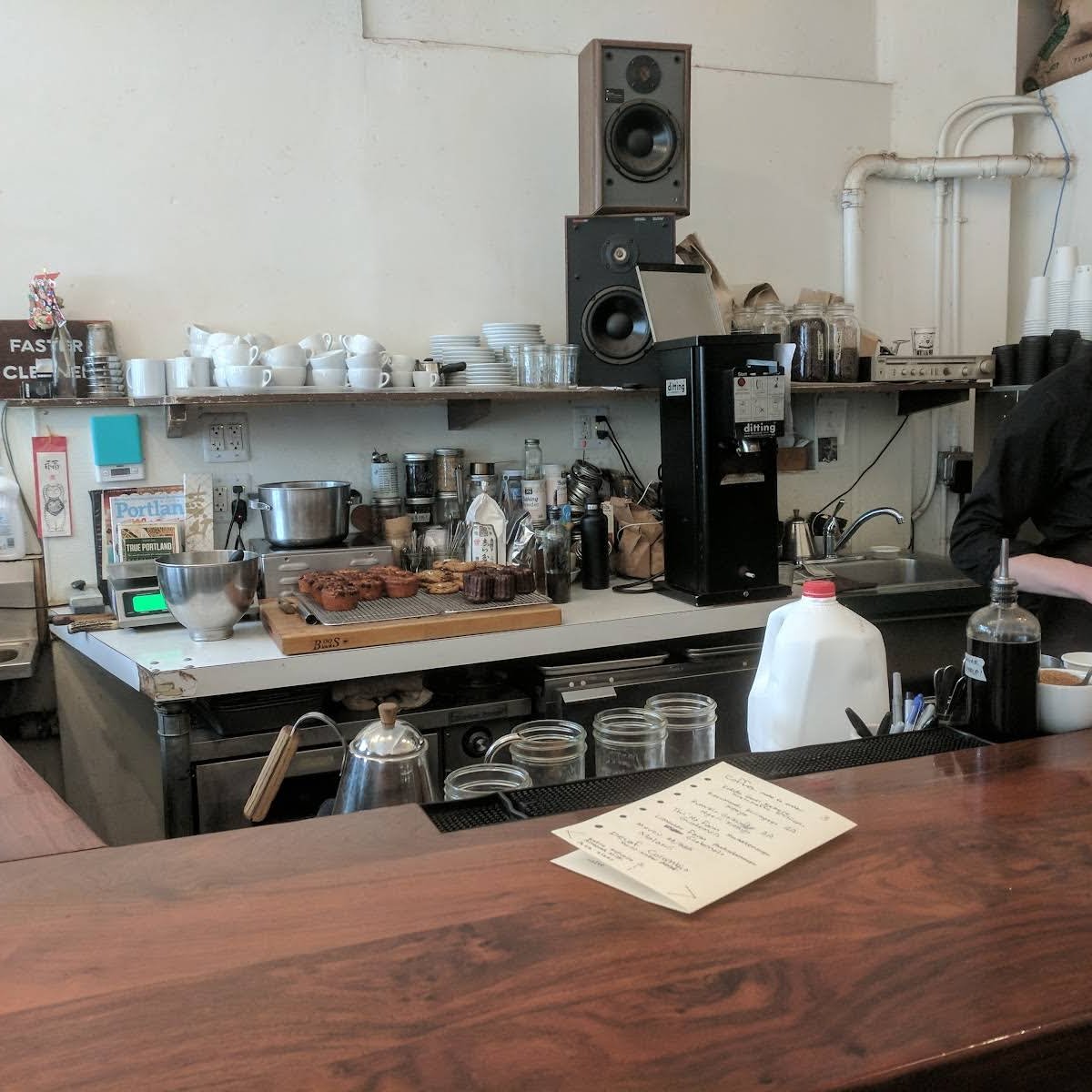 Courier Coffee specialty coffee shop in Portland - photo 9