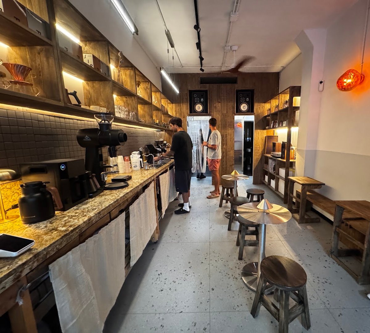 SIP BY SIP | SIP COFFEE ROASTERS specialty coffee shop in Barcelona - photo 4