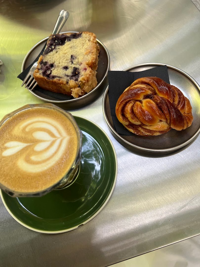 SIP BY SIP | SIP COFFEE ROASTERS specialty coffee shop in Barcelona - photo 6