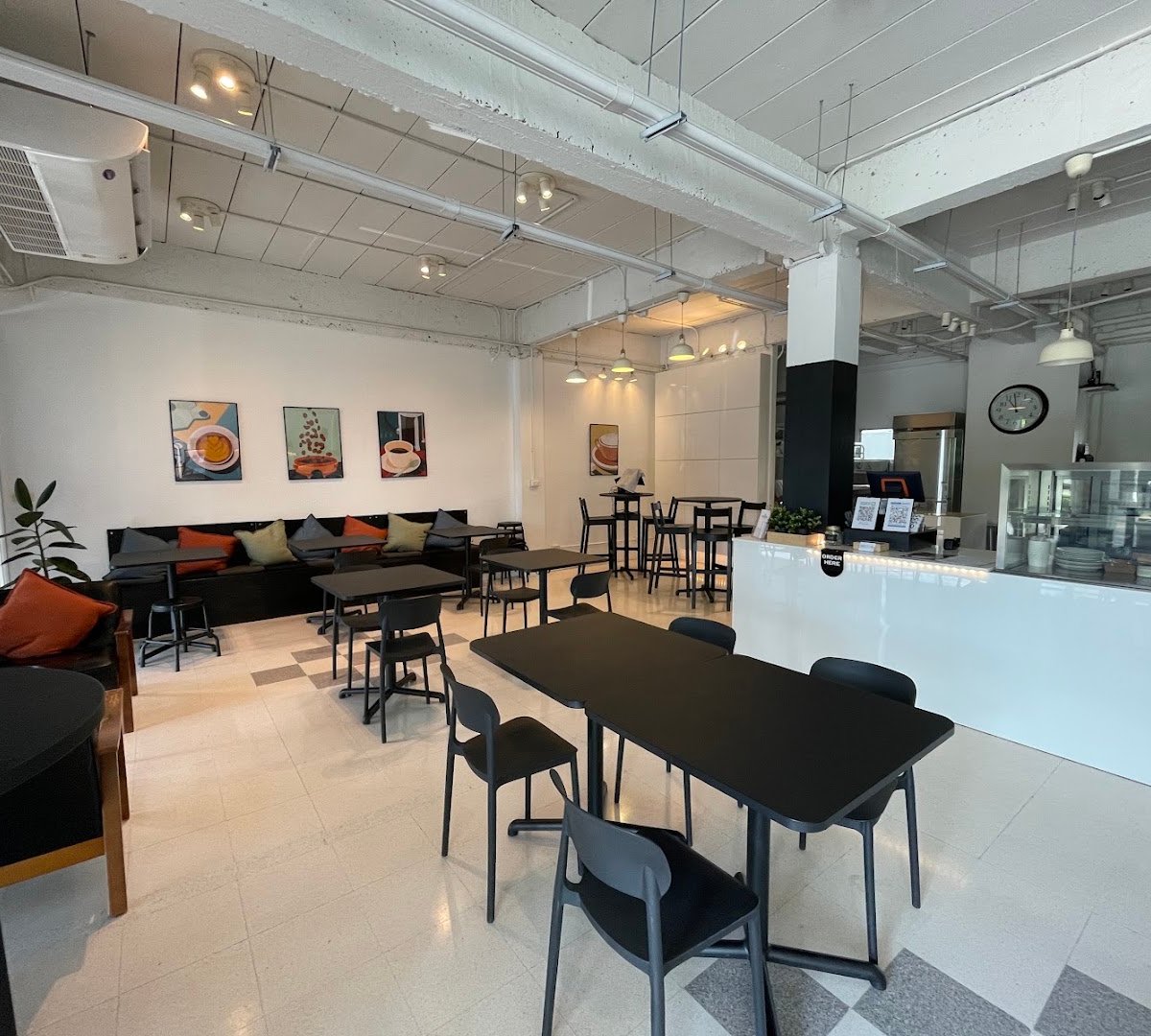 Simple Coffee specialty coffee shop in Bangkok - photo 3