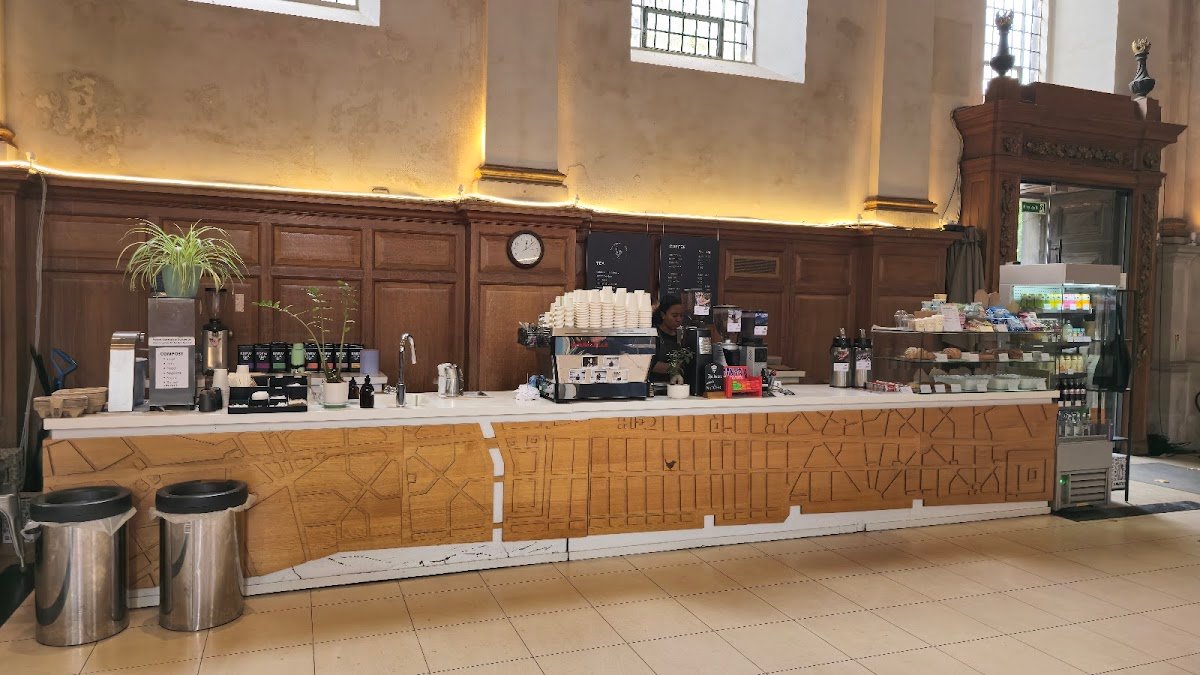 The Wren Coffee specialty coffee shop in London - photo 9