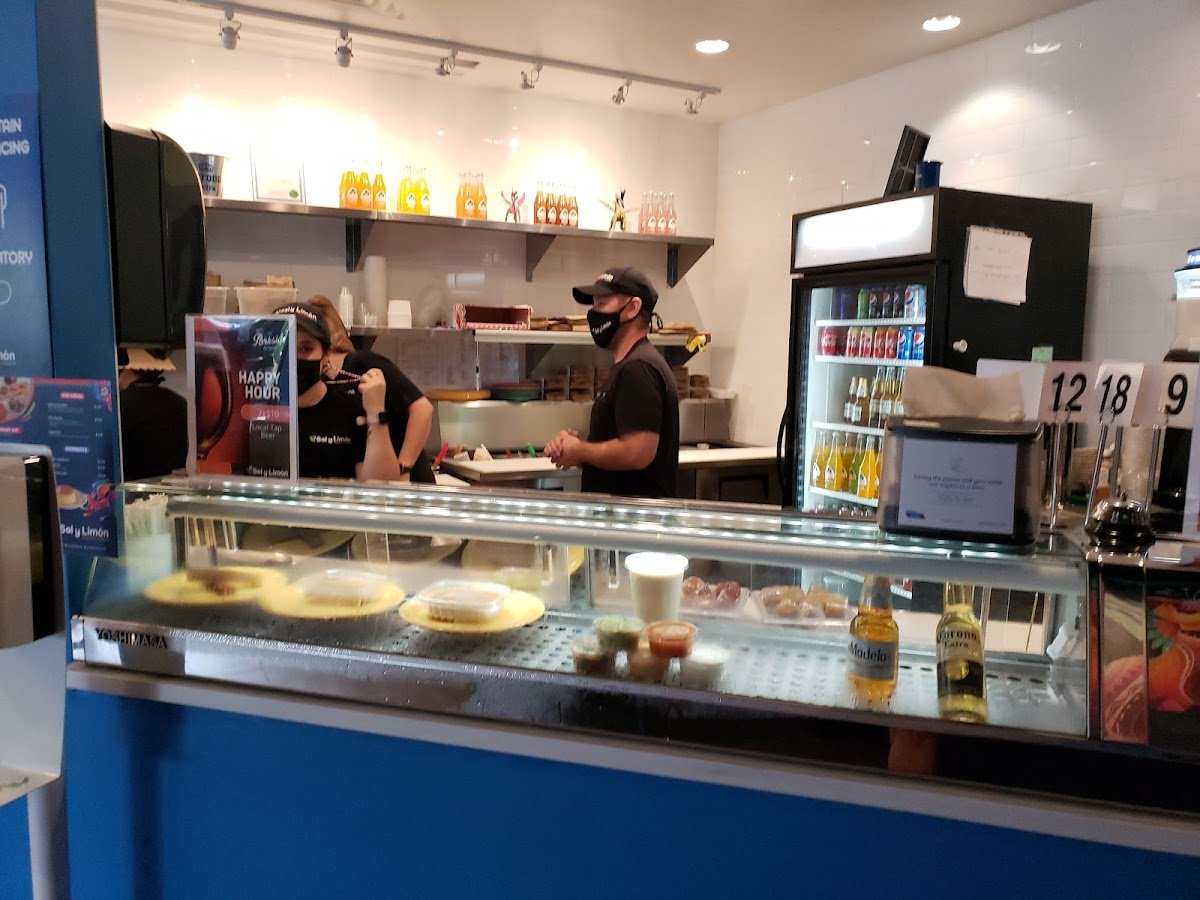 Continental Coffee specialty coffee shop in Vancouver - photo 4