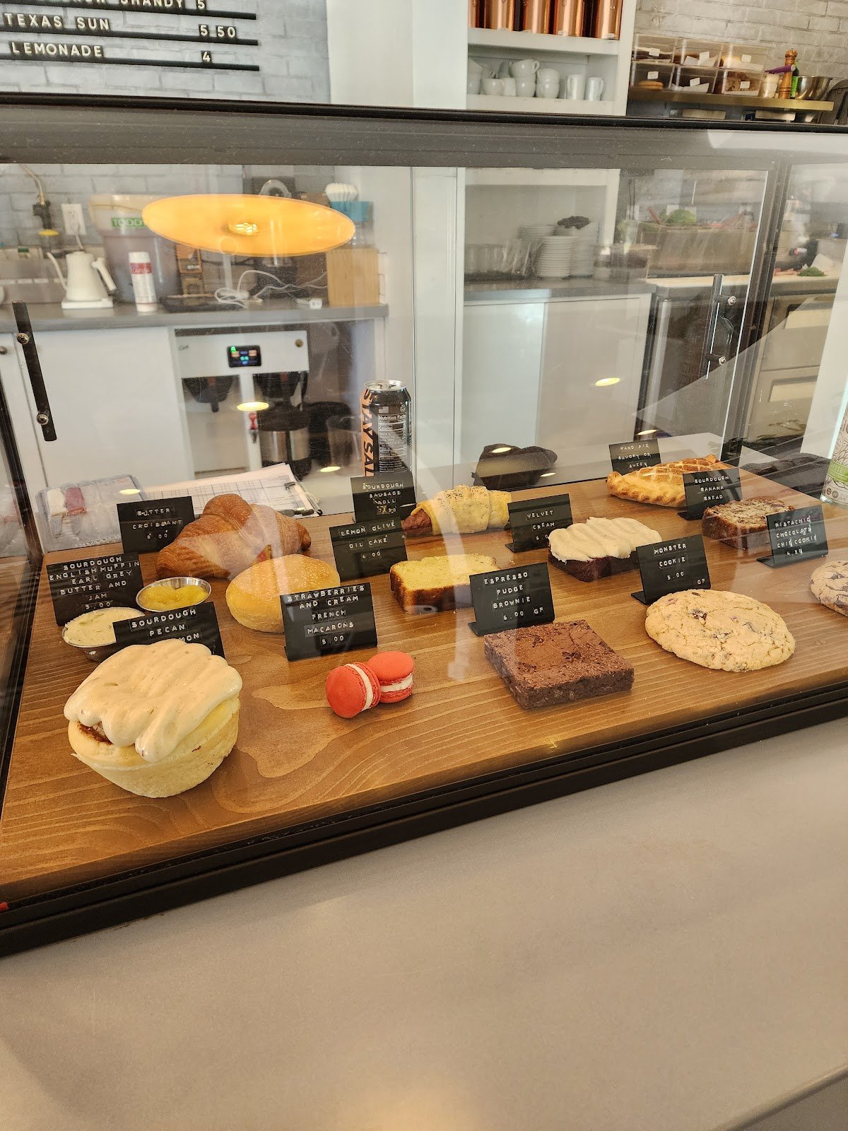 Della Coffee specialty coffee shop in Houston - photo 7