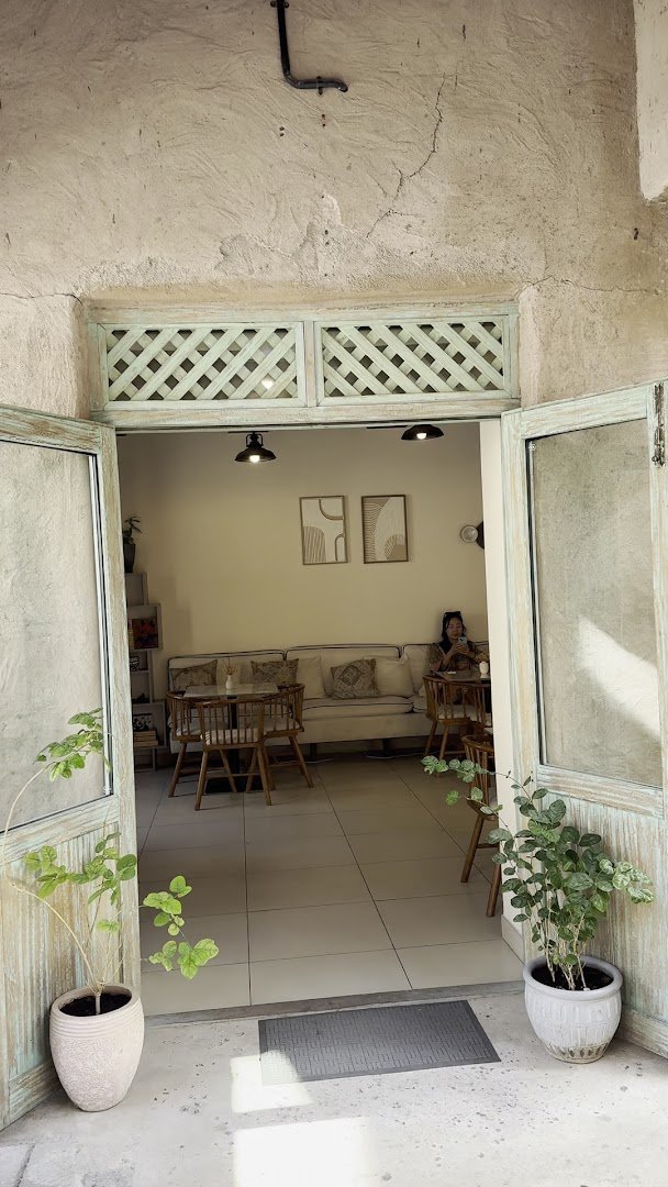 The Roots Cafe specialty coffee shop in Dubai - photo 4