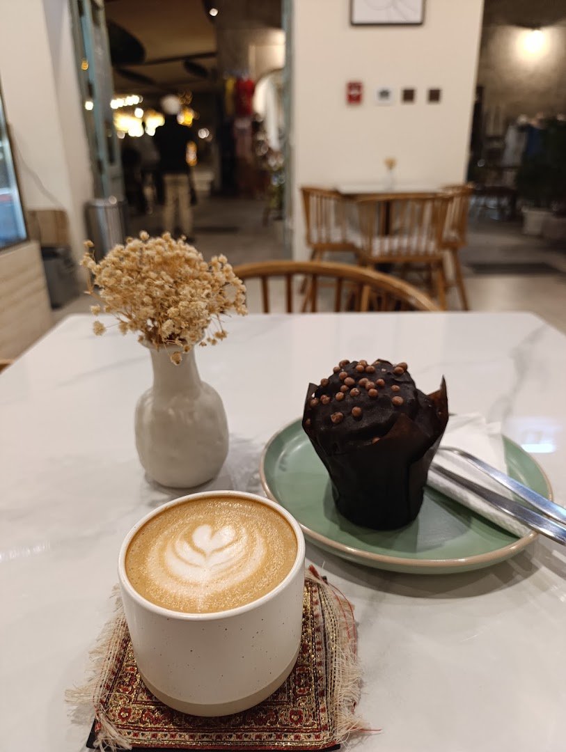 The Roots Cafe specialty coffee shop in Dubai - photo 7