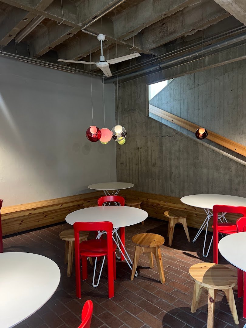 westberlin specialty coffee shop in Berlin - photo 4