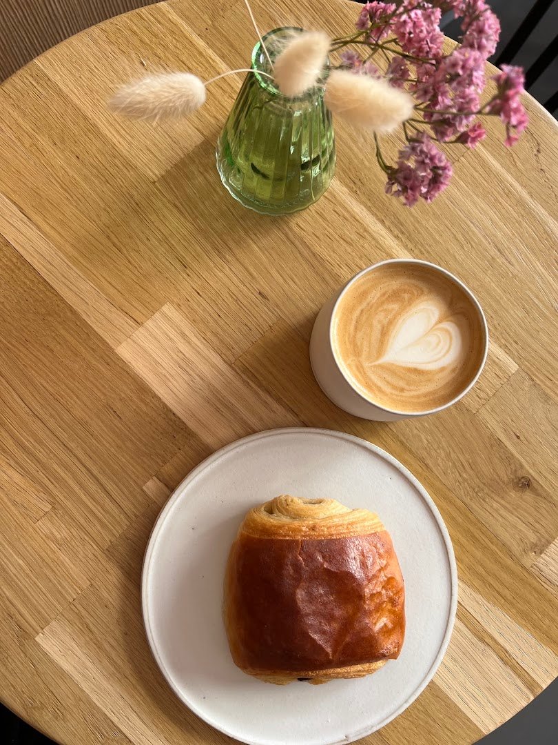 Café Caractère specialty coffee shop in Paris - photo 3
