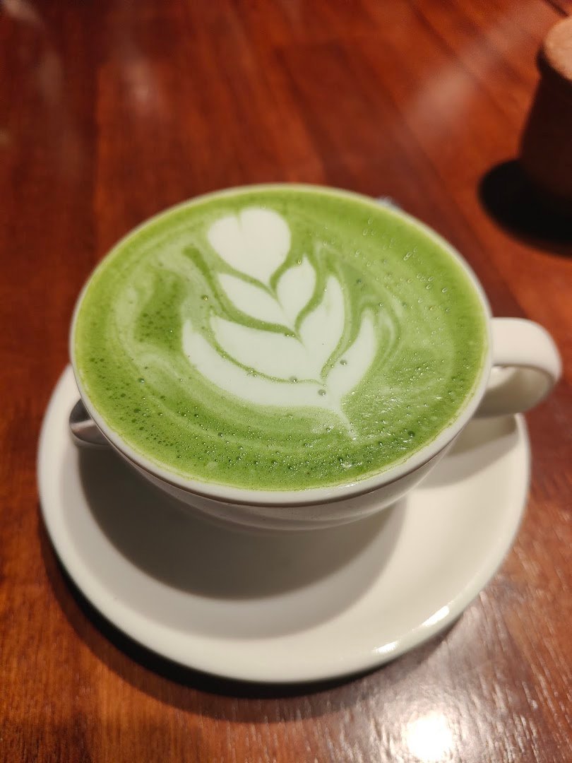 Coffee at Glou Glou, specialty coffee shop in Wellington