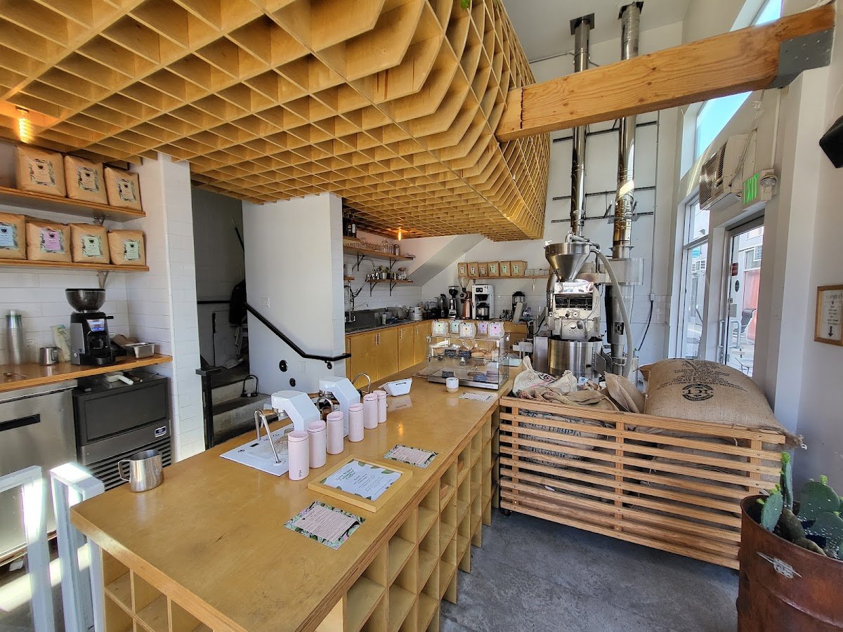 Earth Bean Coffee specialty coffee shop in Los Angeles - photo 4