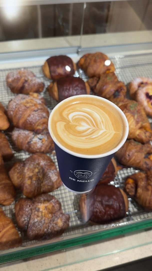 Coffee at De Mello Coffee, specialty coffee shop in Toronto
