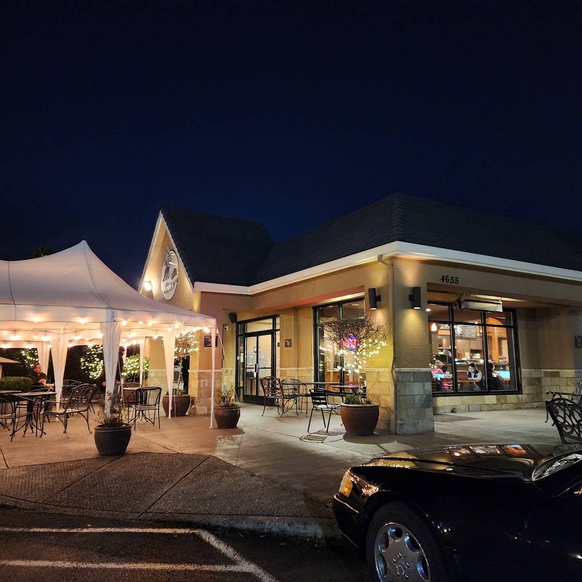 Ava Roasteria - Hall specialty coffee shop in Portland - photo 5