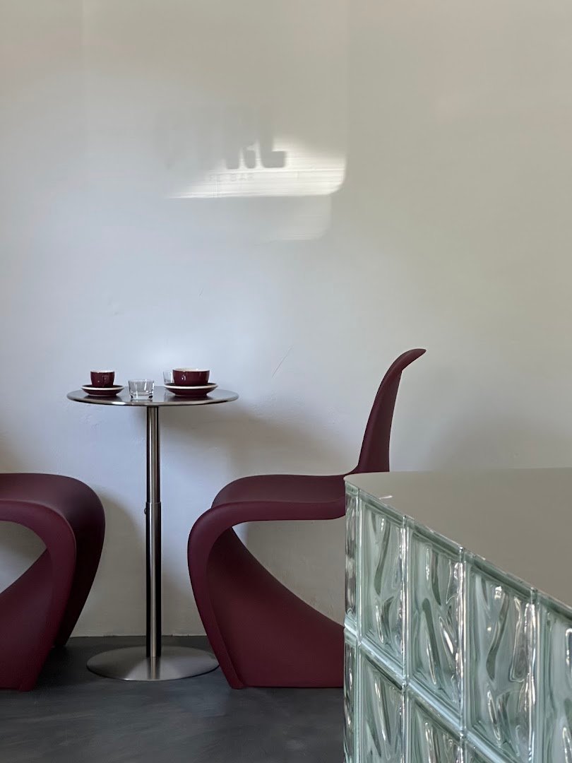 Interior of CTRL Cafe Bar, specialty coffee shop in Zurich